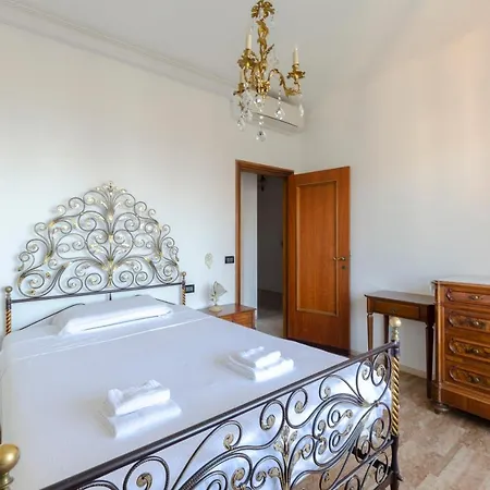 Altido Front Sea Apt With Big Terrace In *