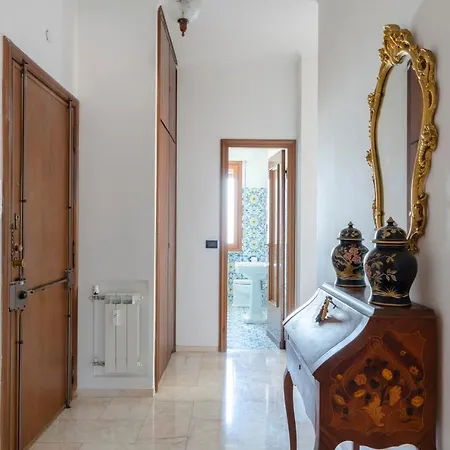 Apartman Altido Front Sea Apt With Big Terrace In *